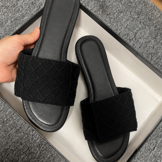 90's Flats